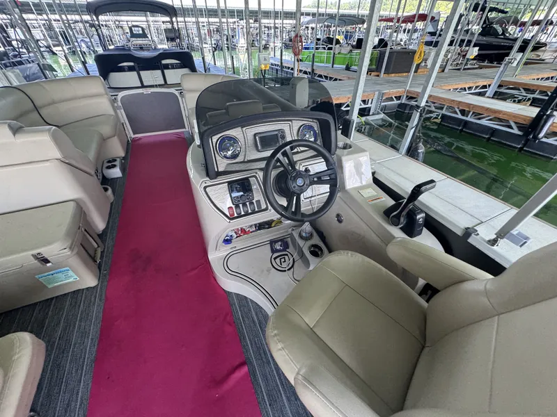 Slide: The Image of Premier SunSpree 220 2021 - 7