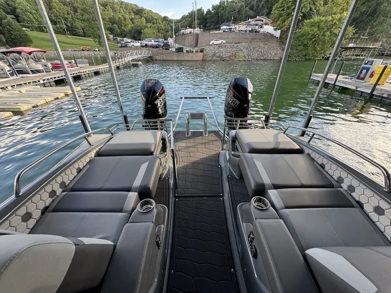 Slide: The Image of Manitou XT 27 Split Rear Windshield (SRW) 2024 - 15