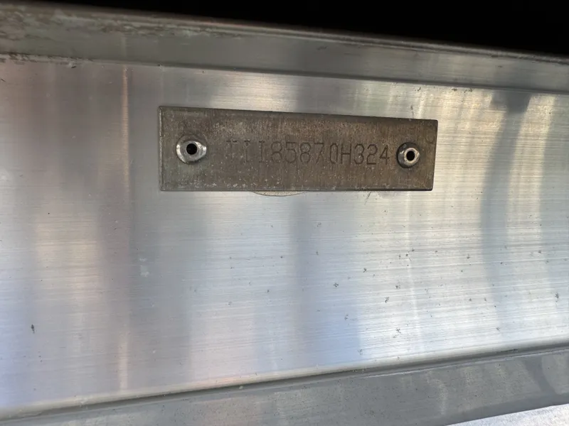 Slide: The Image of Manitou XT 27 Split Rear Windshield (SRW) 2024 - 21