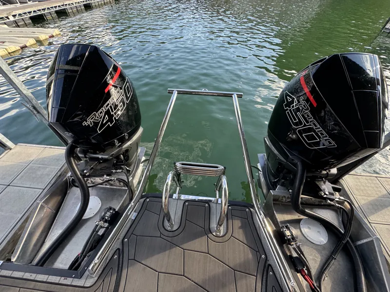 Slide: The Image of Manitou XT 27 Split Rear Windshield (SRW) 2024 - 32