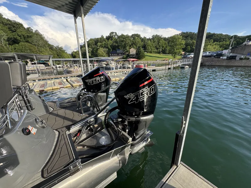 Slide: The Image of Manitou XT 27 Split Rear Windshield (SRW) 2024 - 5