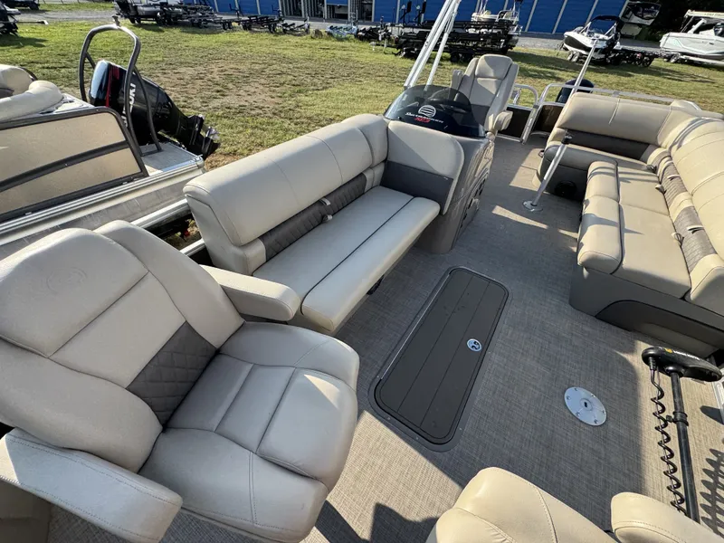 Slide: The Image of Sun Tracker Sportfish 24 XP3 2023 - 29