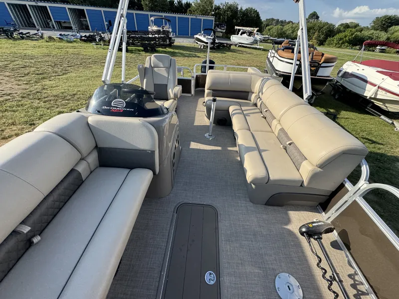 Slide: The Image of Sun Tracker Sportfish 24 XP3 2023 - 30