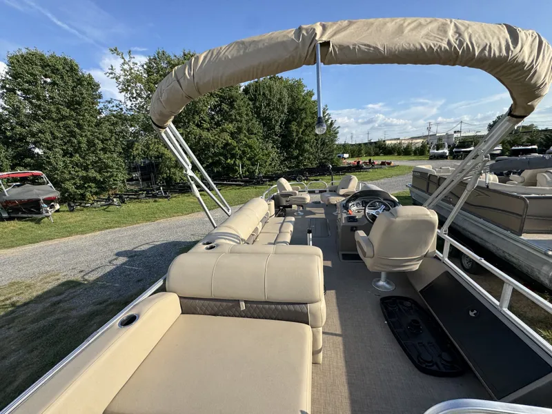 Slide: The Image of Sun Tracker Sportfish 24 XP3 2023 - 40