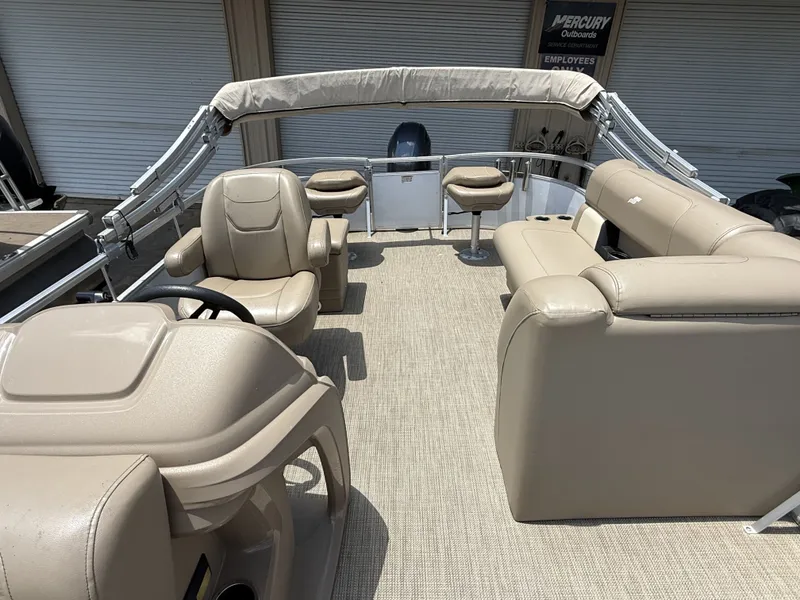 Slide: The Image of Starcraft LX 20 F 2022 - 3