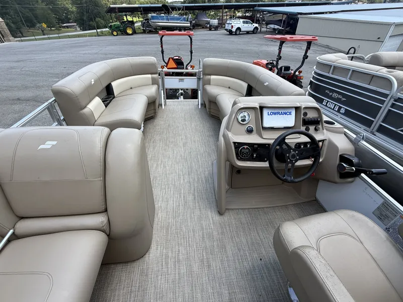 Slide: The Image of Starcraft LX 20 F 2022 - 6