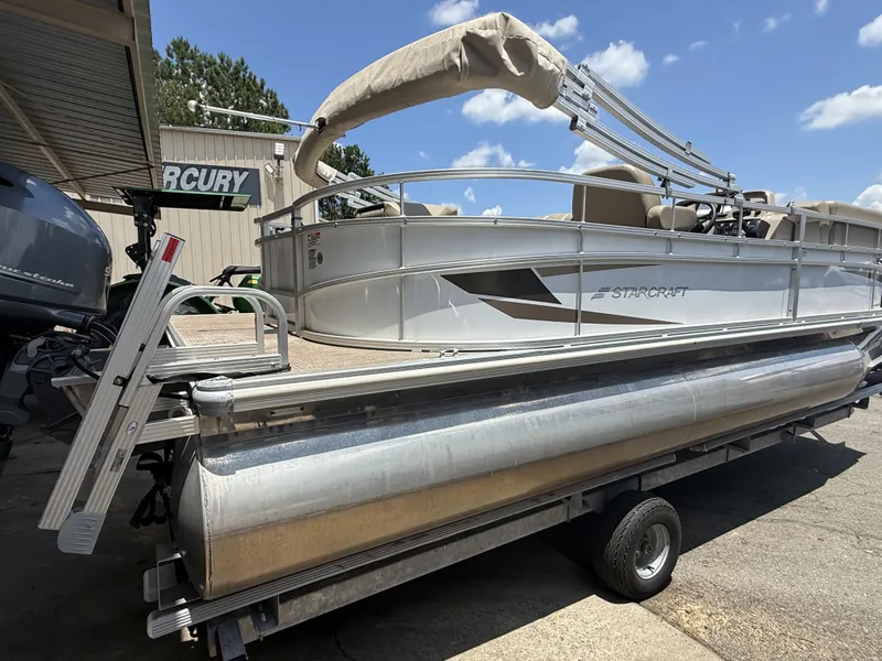 Slide: The Image of Starcraft LX 20 F 2022 - 9