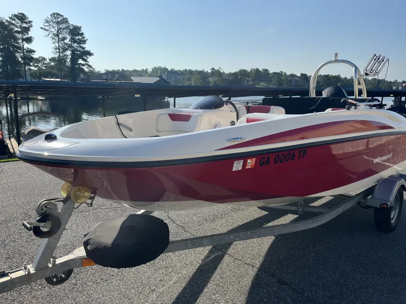 Slide: The Image of Bayliner Element 2014 - 9