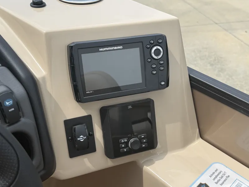 Slide: The Image of Bentley Pontoons Legacy Quad 243 2026 - 13