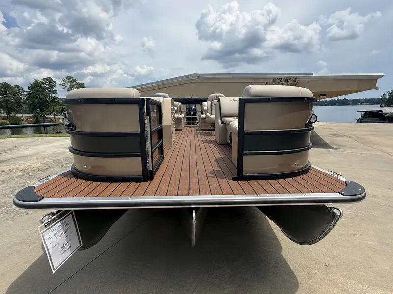 Slide: The Image of Bentley Pontoons Legacy Quad 243 2026 - 15