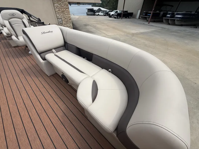 Slide: The Image of Bentley Pontoons Legacy Quad 243 2026 - 16