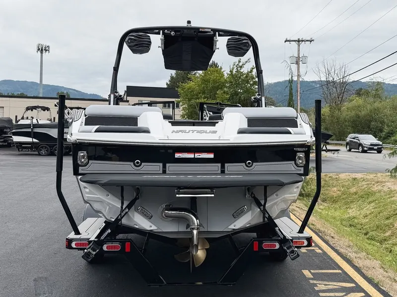 Slide: The Image of Nautique Super Air Nautique GS22 2026 - 4