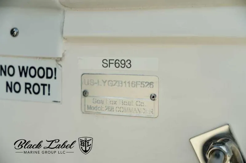 Slide: The Image of Sea Fox 268 Commander 2026 - 10