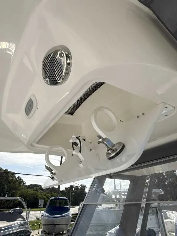 Slide: The Image of Sea Fox 268 Commander 2026 - 6