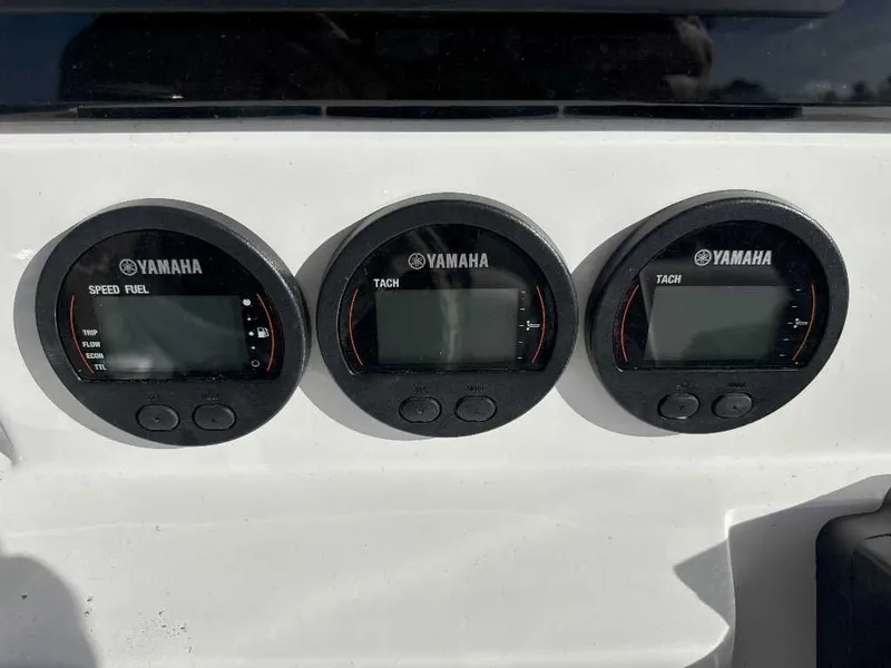 Slide: The Image of Sea Fox 268 Commander 2026 - 7