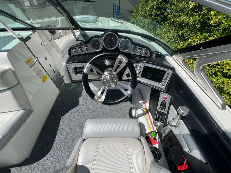 Slide: The Image of MasterCraft X30 2014 - 15