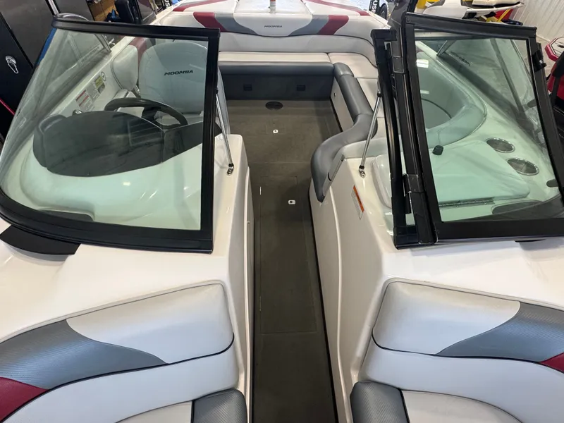 Slide: The Image of Moomba Mobius LSV 2011 - 9