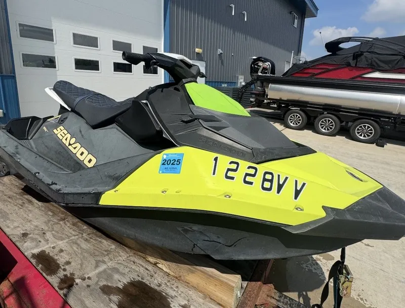 The Image of Sea-Doo Spark 2018 - 1