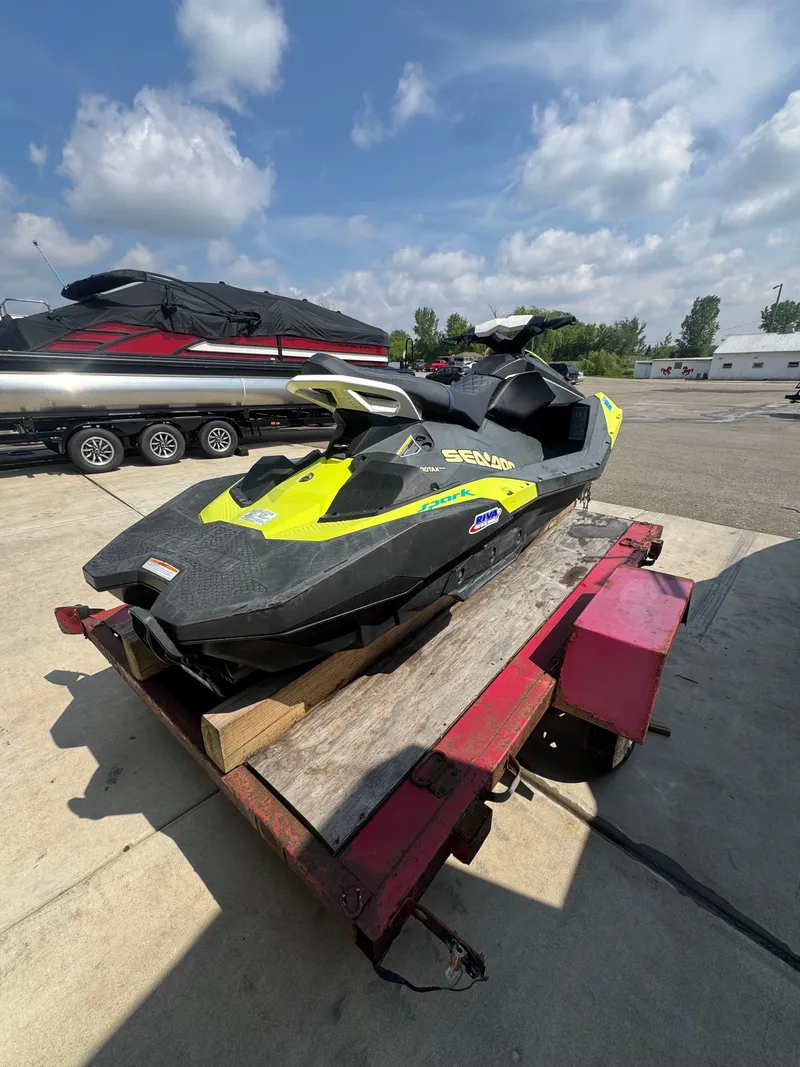 Slide: The Image of Sea-Doo Spark 2018 - 2