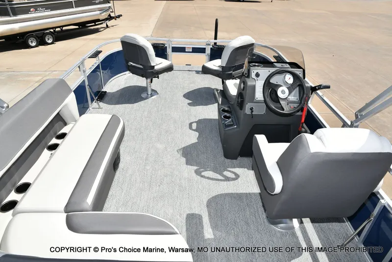 Slide: The Image of Sun Tracker Bass Buggy 16 XL Select 2026 - 12