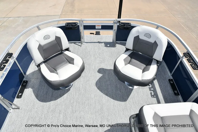 Slide: The Image of Sun Tracker Bass Buggy 16 XL Select 2026 - 14