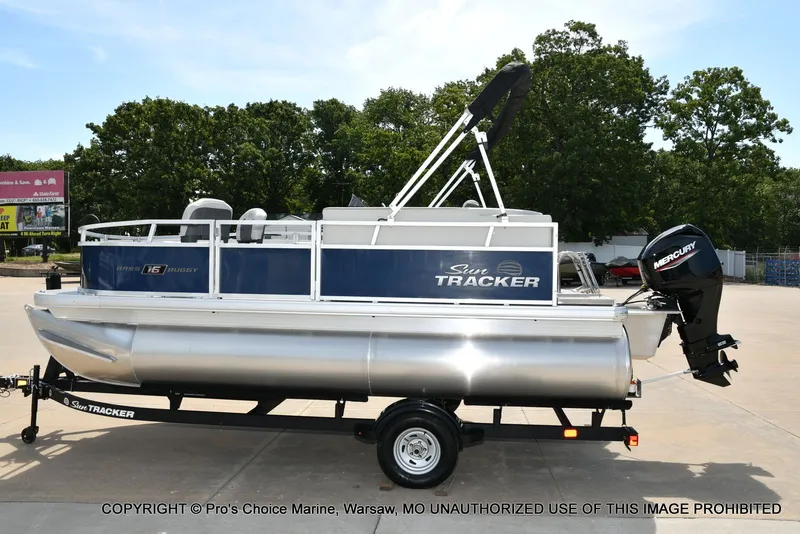 Slide: The Image of Sun Tracker Bass Buggy 16 XL Select 2026 - 20