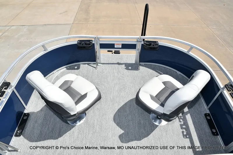 Slide: The Image of Sun Tracker Bass Buggy 16 XL Select 2026 - 56