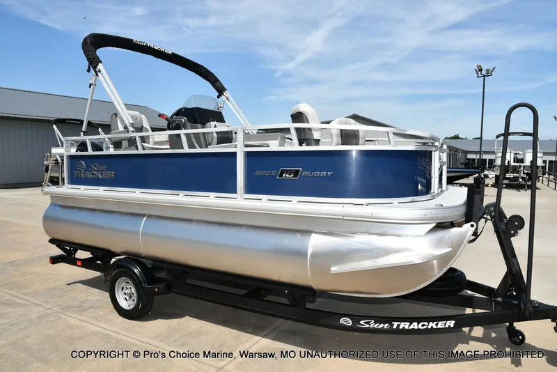 Slide: The Image of Sun Tracker Bass Buggy 16 XL Select 2026 - 58
