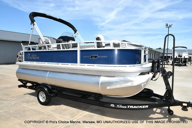 Slide: The Image of Sun Tracker Bass Buggy 16 XL Select 2026 - 62