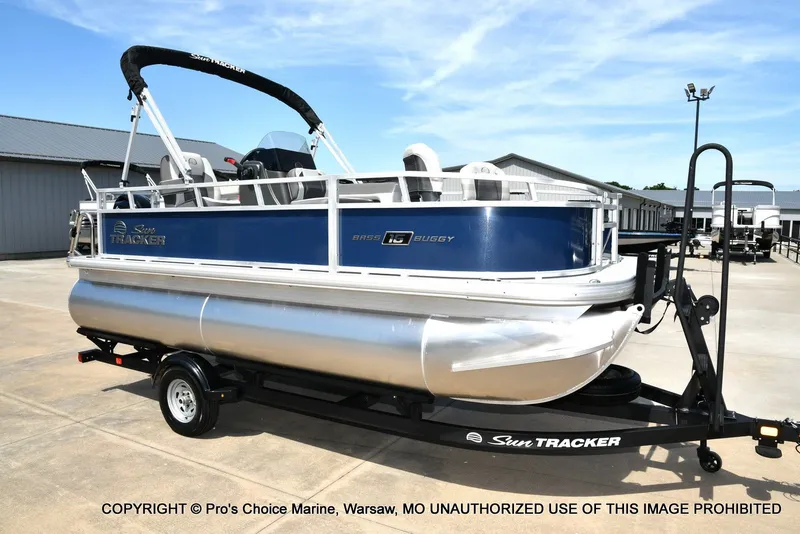 Slide: The Image of Sun Tracker Bass Buggy 16 XL Select 2026 - 69