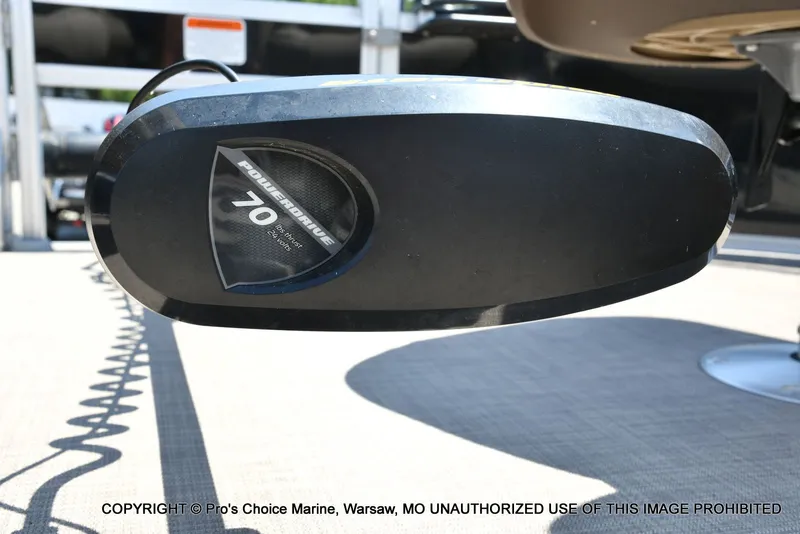 Slide: The Image of Sun Tracker Fishin' Barge 20 DLX 2019 - 25