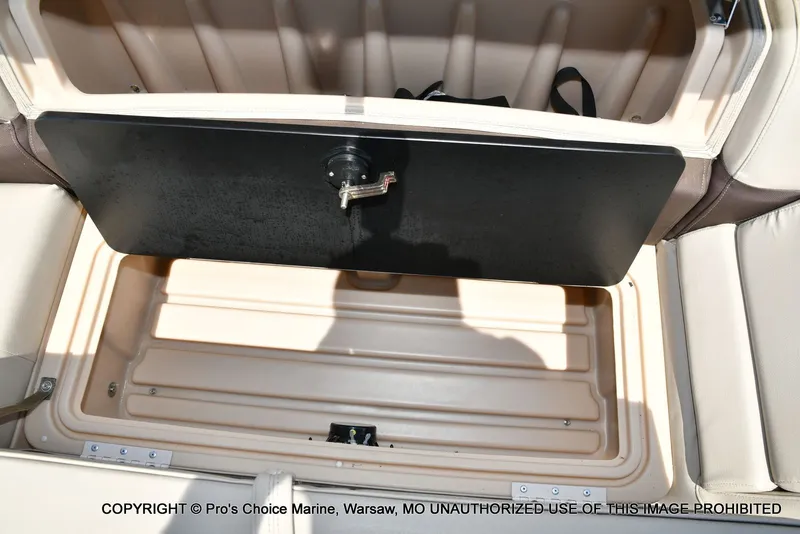 Slide: The Image of Sun Tracker Fishin' Barge 20 DLX 2019 - 67