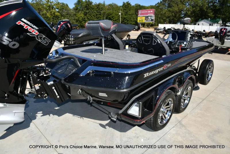 Slide: The Image of Ranger Z520R 2025 - 12