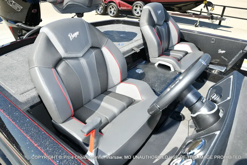 Slide: The Image of Ranger Z520R 2025 - 26