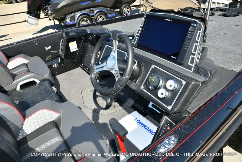 Slide: The Image of Ranger Z520R 2025 - 28