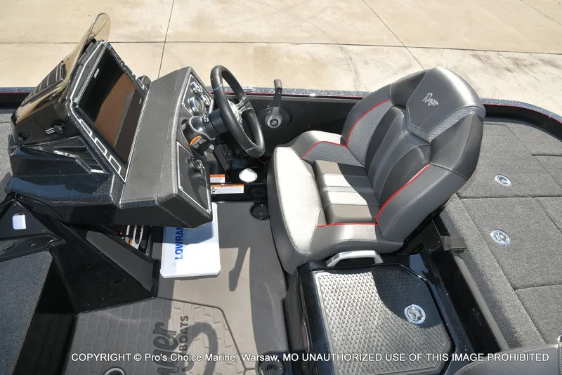 Slide: The Image of Ranger Z520R 2025 - 38