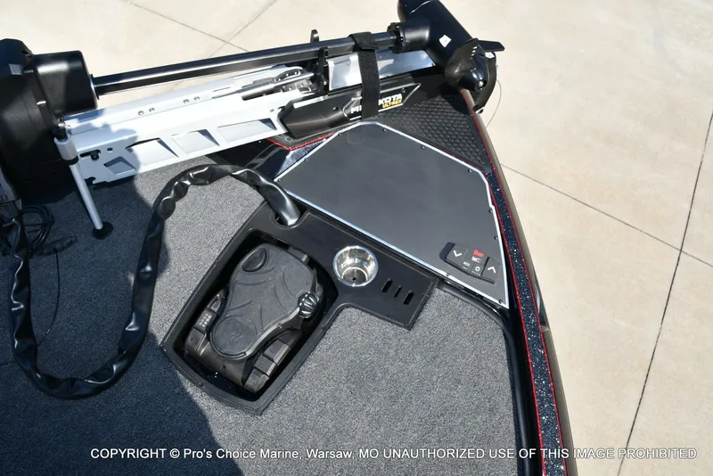 Slide: The Image of Ranger Z520R 2025 - 45