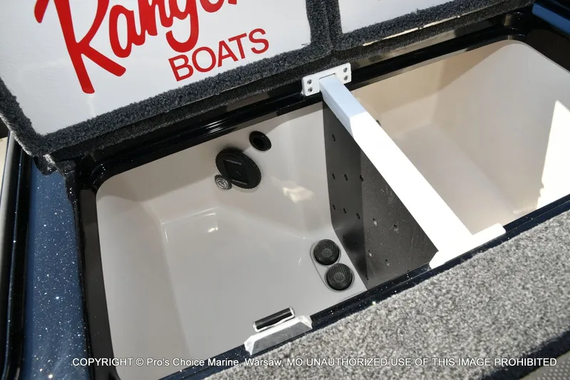 Slide: The Image of Ranger Z520R 2025 - 63