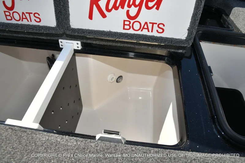 Slide: The Image of Ranger Z520R 2025 - 64