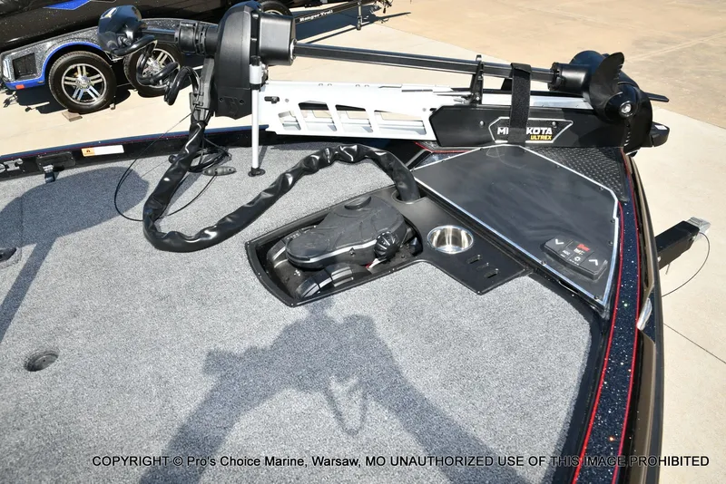 Slide: The Image of Ranger Z520R 2025 - 7