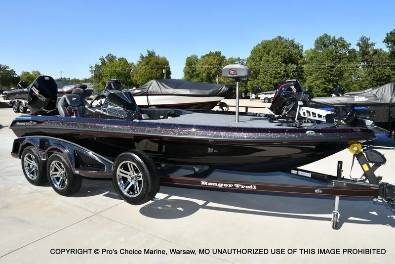 Slide: The Image of Ranger Z520R 2025 - 71