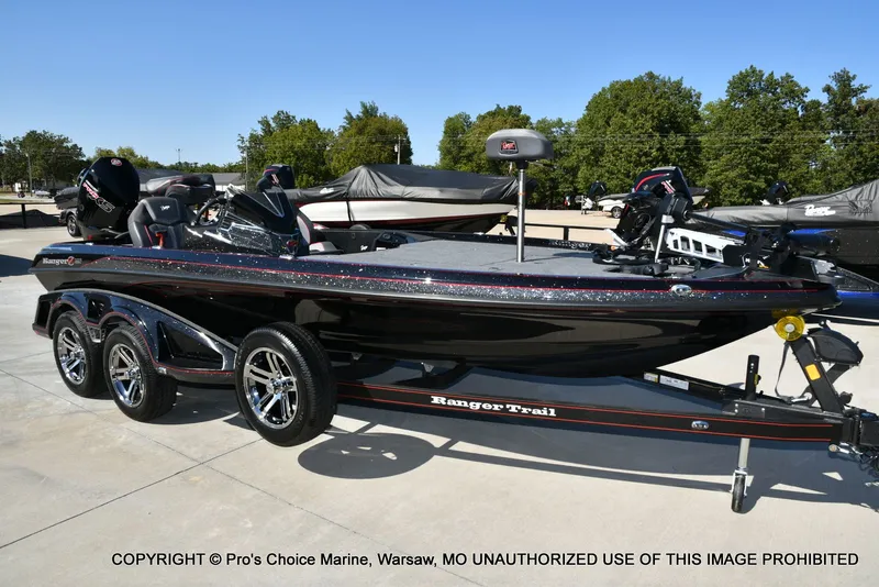 Slide: The Image of Ranger Z520R 2025 - 80