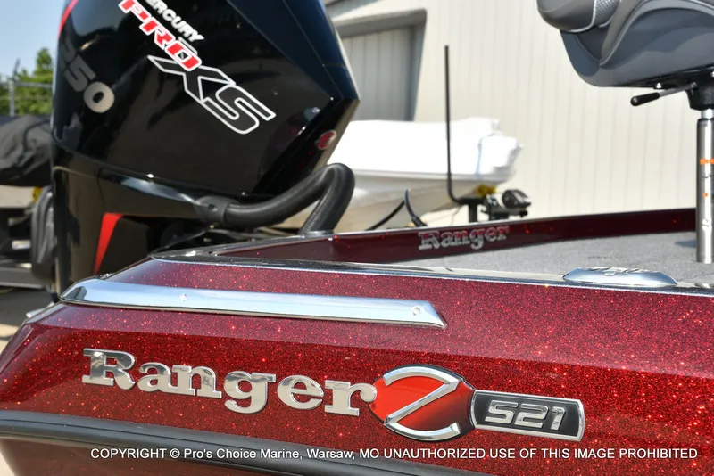 Slide: The Image of Ranger Z521R 2025 - 18