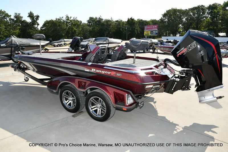 Slide: The Image of Ranger Z521R 2025 - 25