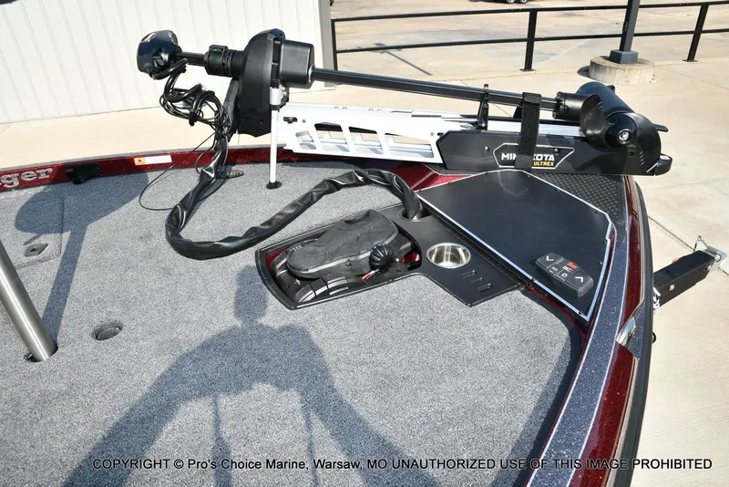 Slide: The Image of Ranger Z521R 2025 - 29