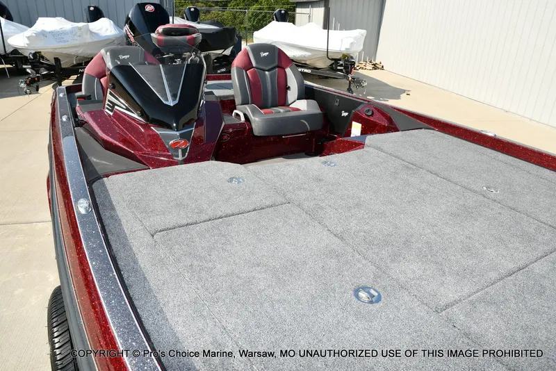 Slide: The Image of Ranger Z521R 2025 - 30