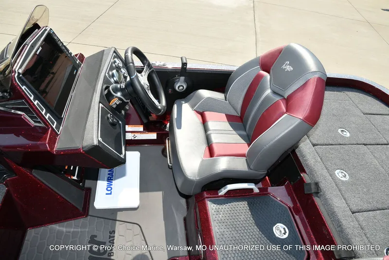 Slide: The Image of Ranger Z521R 2025 - 36