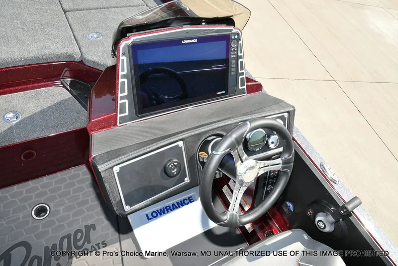 Slide: The Image of Ranger Z521R 2025 - 4