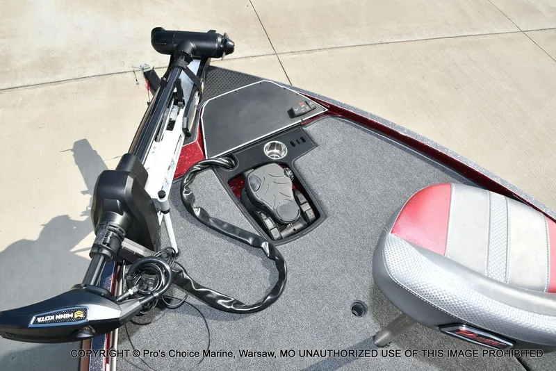 Slide: The Image of Ranger Z521R 2025 - 40