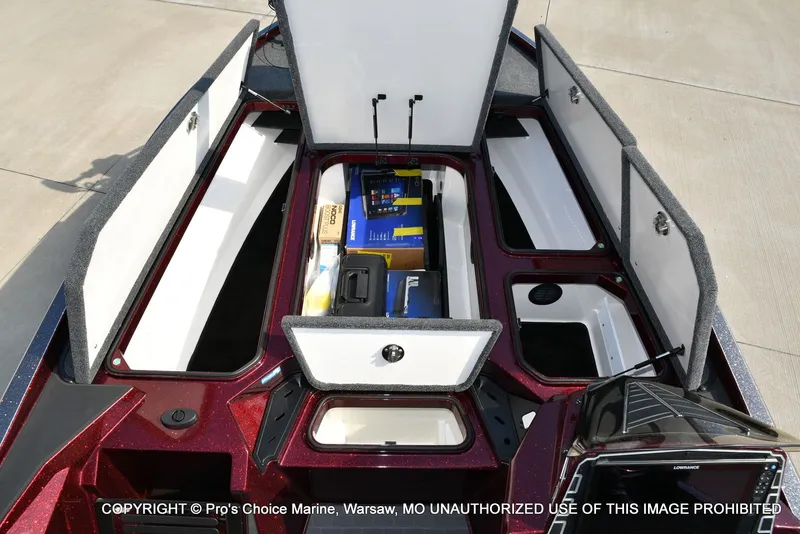 Slide: The Image of Ranger Z521R 2025 - 47